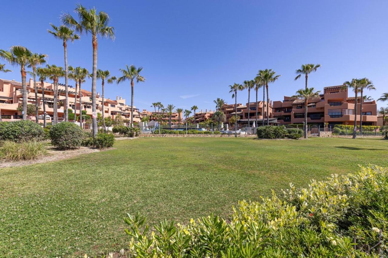 Estepona Mar Azul Aparthotel Exterior photo